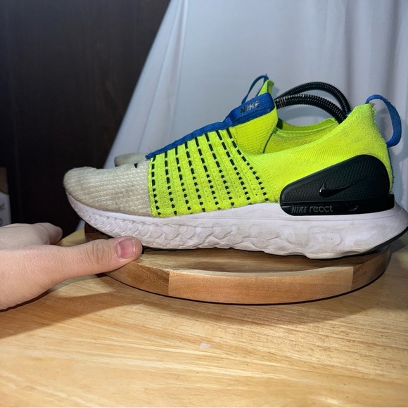 Nike React Phantom Run FK Flyknit 2 Volt Green  DM7603-700 Men's Size 11.5 - Picture 6 of 8